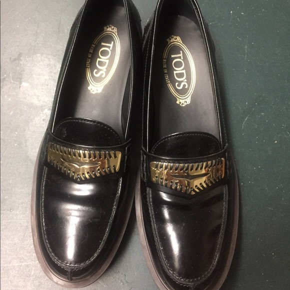 Tod's Shoes - TODS chunky leather gold buckle loafers